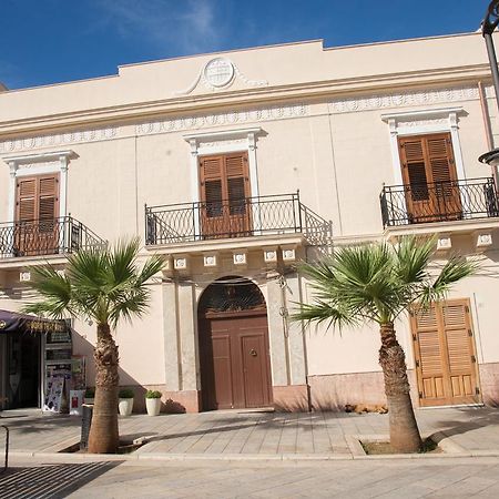 Palazzo Graziano Hotel Terrasini Buitenkant foto